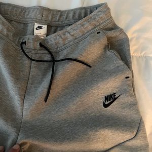 Nike Sportswear Tech Fleece Pants-Joggers/Large